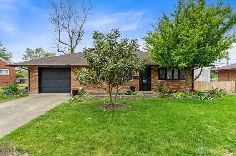 2290 Owendale Dr, Dayton, OH 45439