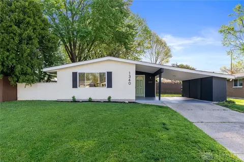 1340 Maplegrove Dr, Fairborn, OH 45324
