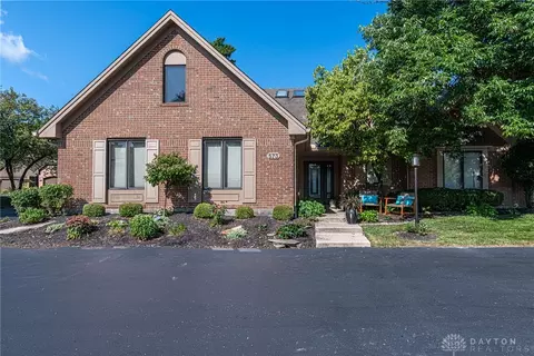 573 Cottingwood Ct, Dayton, OH 45429