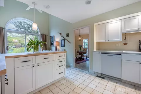 573 Cottingwood Ct, Dayton, OH 45429 photo 16