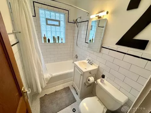Bath - 6751 Merwin Ave, Cincinnati, OH 45227 photo 1 of 1