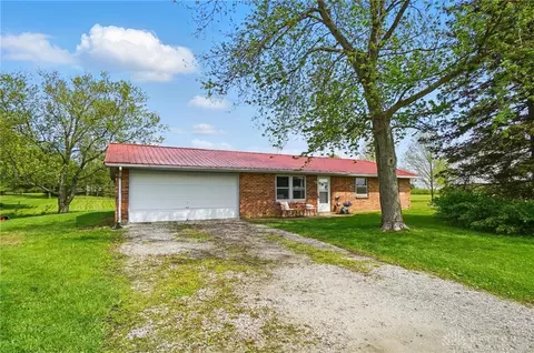 8572 Yohe Rd, Lewisburg, OH 45338