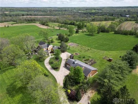 1615 Monroe Rd, Lebanon, OH 45036