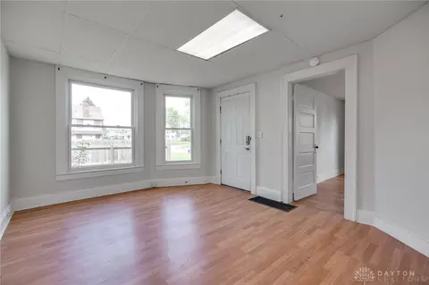Living - 1603 Woodward Ave, Springfield, OH 45506 photo 1 of 4