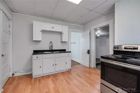 Kitchen - 1603 Woodward Ave, Springfield, OH 45506 photo 2 of 4