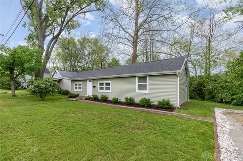 12 N Water St, Lebanon, OH 45036