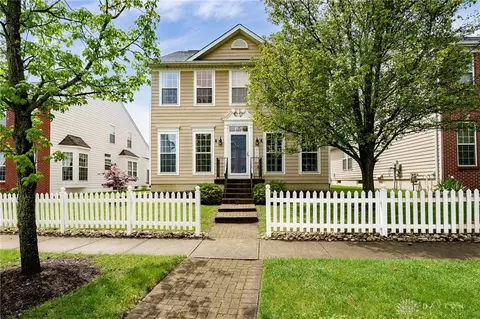 9782 Cobblewood Ct, Dayton, OH 45458