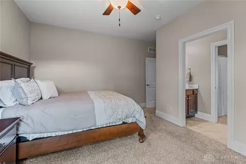 2037 Stablehand Dr, Dayton, OH 45458 photo 26