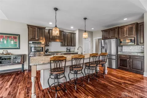 2037 Stablehand Dr, Dayton, OH 45458 photo 11