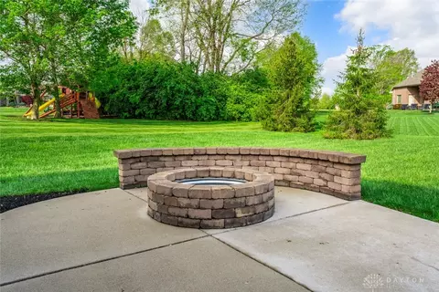 2037 Stablehand Dr, Dayton, OH 45458 photo 45