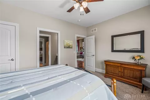 2037 Stablehand Dr, Dayton, OH 45458 photo 28