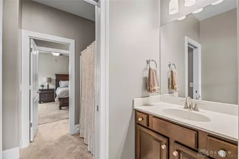 2037 Stablehand Dr, Dayton, OH 45458 photo 30