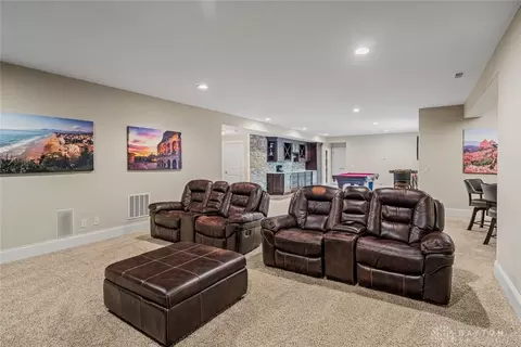 2037 Stablehand Dr, Dayton, OH 45458 photo 36