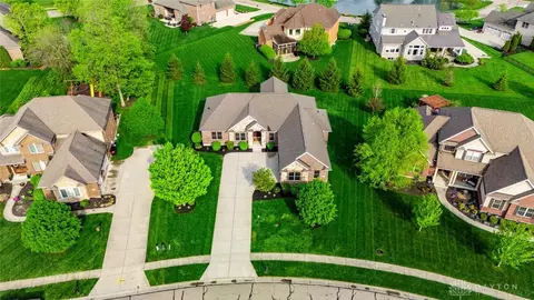 2037 Stablehand Dr, Dayton, OH 45458 photo 5