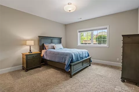 2037 Stablehand Dr, Dayton, OH 45458 photo 38