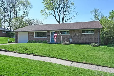 404 Orangewood Dr, Dayton, OH 45429