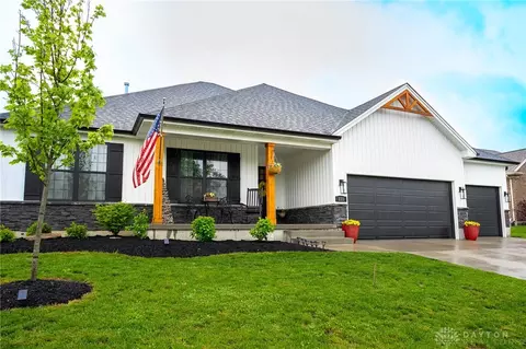 111 Overland Trl, Miamisburg, OH 45342