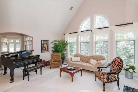 183 Rue Marseille, Kettering, OH 45429 photo 8
