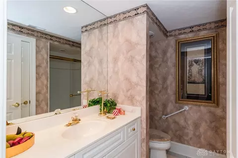 183 Rue Marseille, Kettering, OH 45429 photo 38