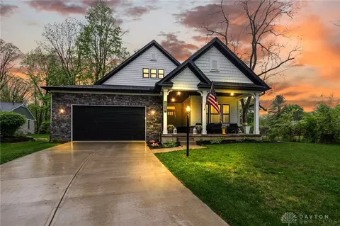 2919 Forest Glen Ct, Beavercreek, OH 45434