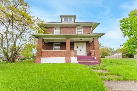 1307 S Limestone St, Springfield, OH 45505