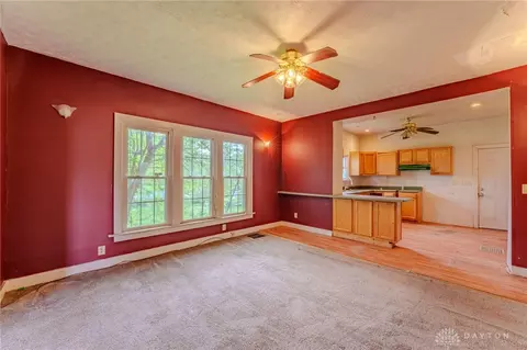 1307 S Limestone St, Springfield, OH 45505 photo 6