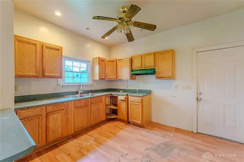 1307 S Limestone St, Springfield, OH 45505 photo 19