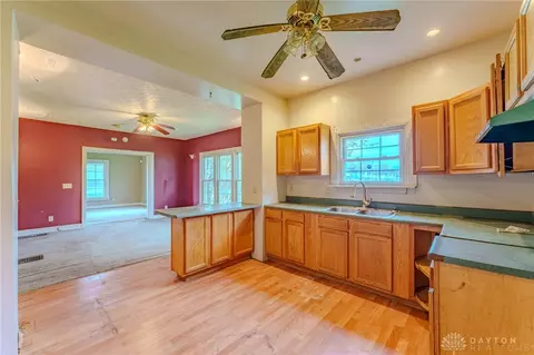 1307 S Limestone St, Springfield, OH 45505 photo 20