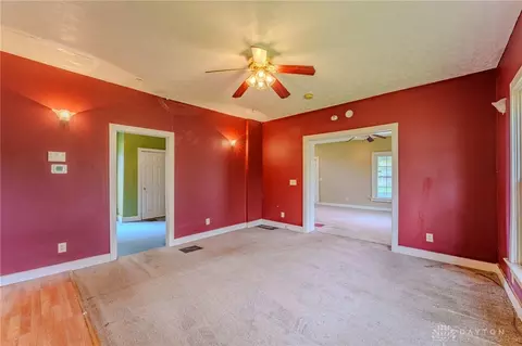 1307 S Limestone St, Springfield, OH 45505 photo 5