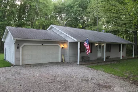 1896 Reeder Rd, Blanchester, OH 45107