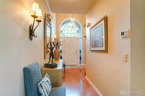 Entry Way - 1016 Greenskeeper Way, Centerville, OH 45458 photo 2 of 2