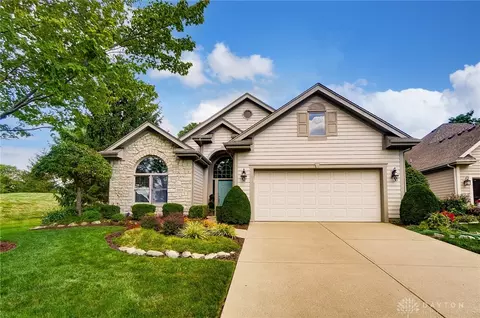 Exterior - 1016 Greenskeeper Way, Centerville, OH 45458 photo 1 of 15