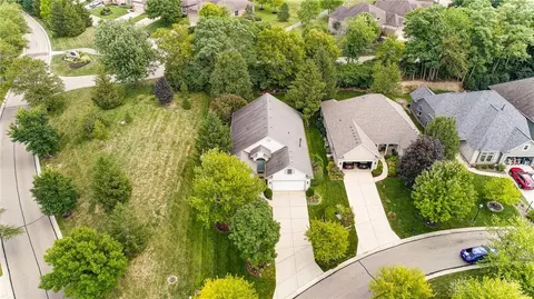 View/Area - 1016 Greenskeeper Way, Centerville, OH 45458 photo 2 of 4