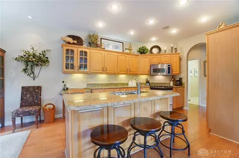 Kitchen - 1016 Greenskeeper Way, Centerville, OH 45458 photo 1 of 8
