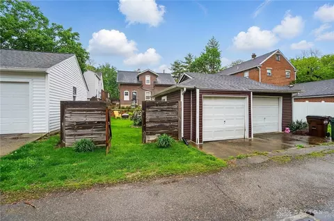 Exterior - 3000 Hillside Ave, Kettering, OH 45429 photo 6 of 16