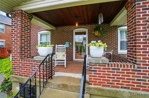 Exterior - 3000 Hillside Ave, Kettering, OH 45429 photo 4 of 16