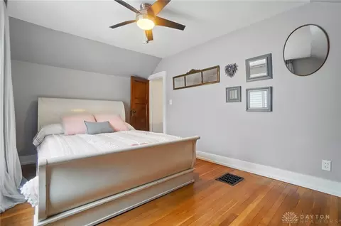 Bedroom - 3000 Hillside Ave, Kettering, OH 45429 photo 5 of 9