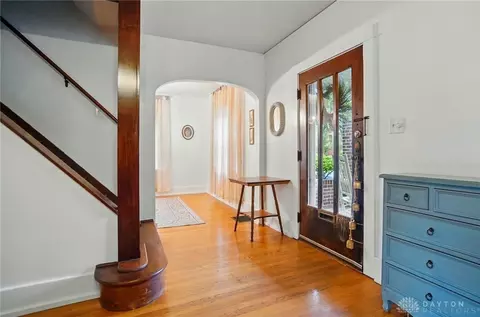 Entry Way - 3000 Hillside Ave, Kettering, OH 45429 photo 2 of 5