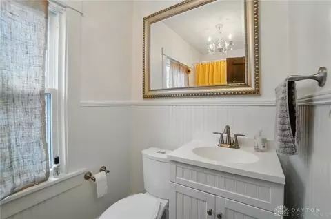 Bath - 3000 Hillside Ave, Kettering, OH 45429 photo 2 of 8