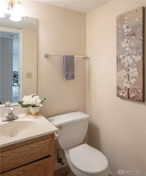 Bath - 1538 Glenn Abbey Dr, Kettering, OH 45420 photo 1 of 3