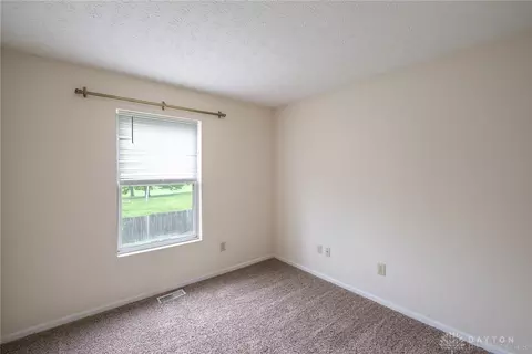 Bedroom - 1538 Glenn Abbey Dr, Kettering, OH 45420 photo 6 of 9