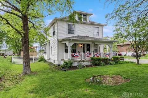 1221 S Heincke Rd, Miamisburg, OH 45342