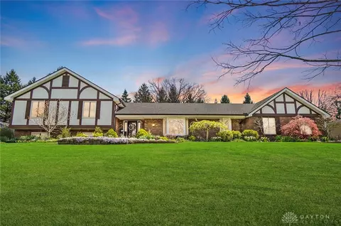 7210 Tarryton Rd, Washington Township, OH 45459
