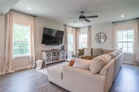 7901 Timberview Ct, Franklin, OH 45005 photo 3
