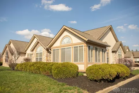481 Beth Page Cir, Washington Township, OH 45458
