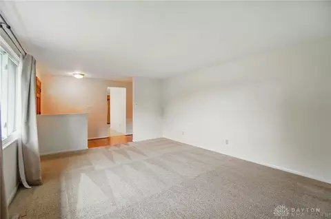 1072 Imperial Blvd, Springfield, OH 45503 photo 9
