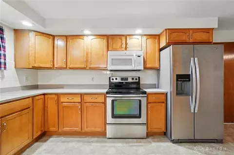 1072 Imperial Blvd, Springfield, OH 45503 photo 13