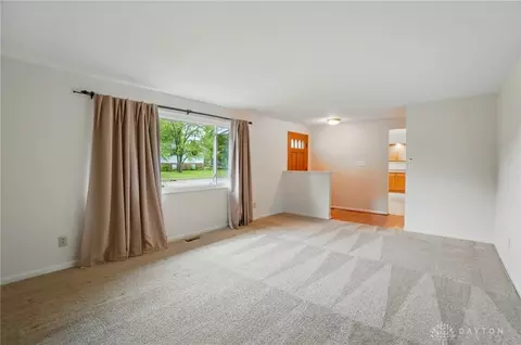 1072 Imperial Blvd, Springfield, OH 45503 photo 7