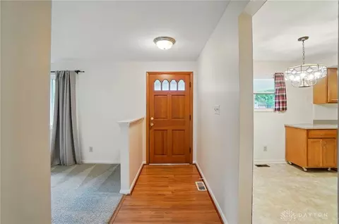1072 Imperial Blvd, Springfield, OH 45503 photo 5