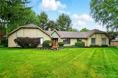 130 Sycamore Creek Dr, Springboro, OH 45066